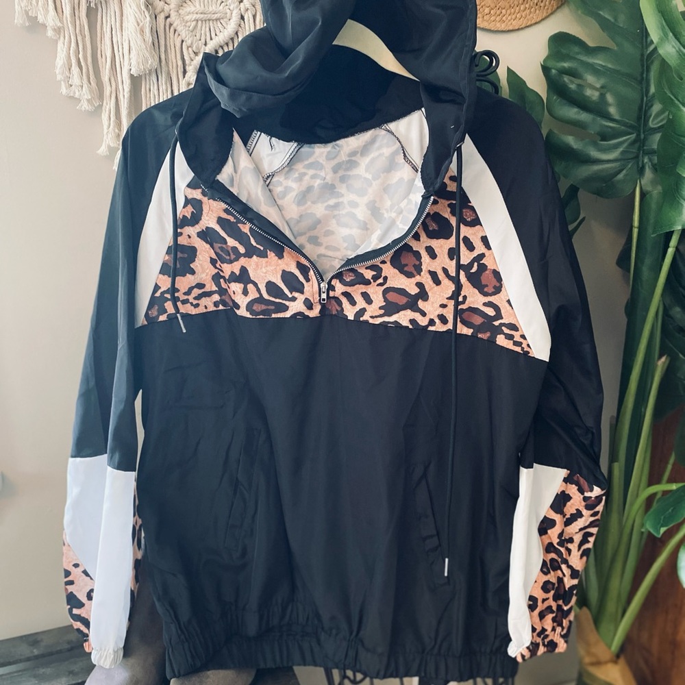 Cheetah wind breaker